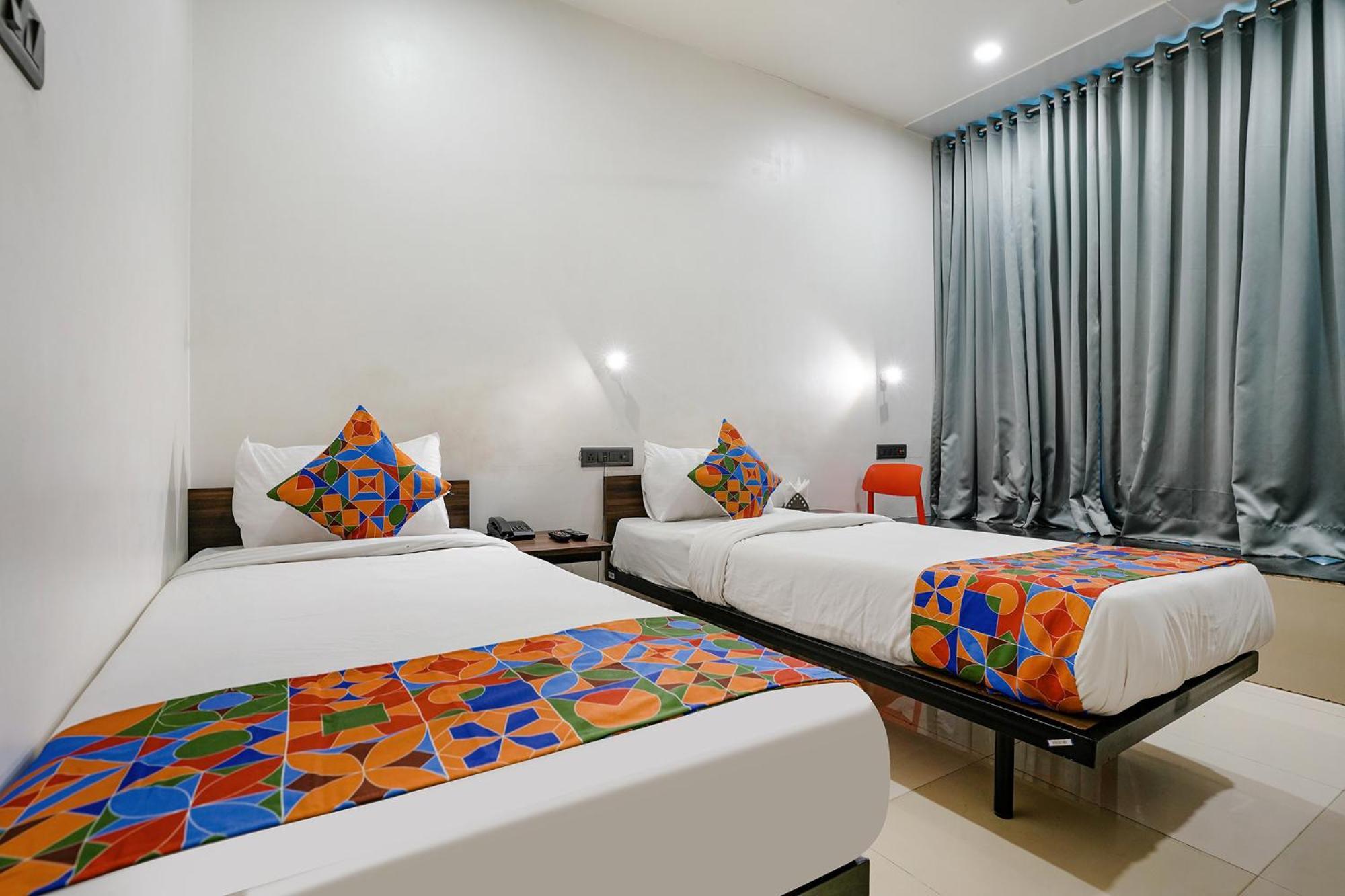 Fabhotel Lotus I Surat Exterior photo