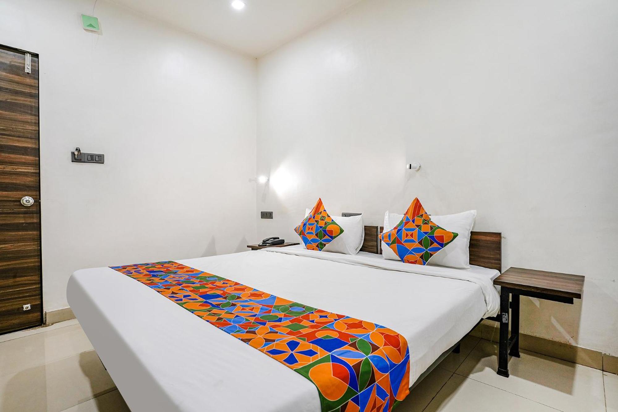 Fabhotel Lotus I Surat Exterior photo