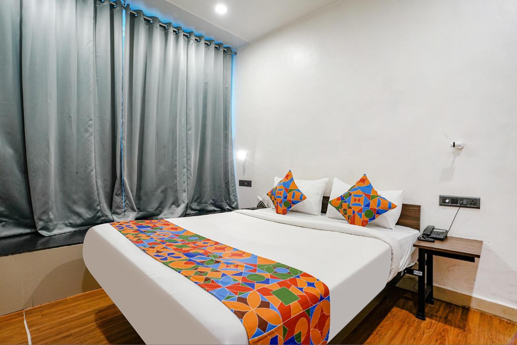 Fabhotel Lotus I Surat Exterior photo